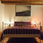 camera-viola-casale-del-sole-garda-b&b-3